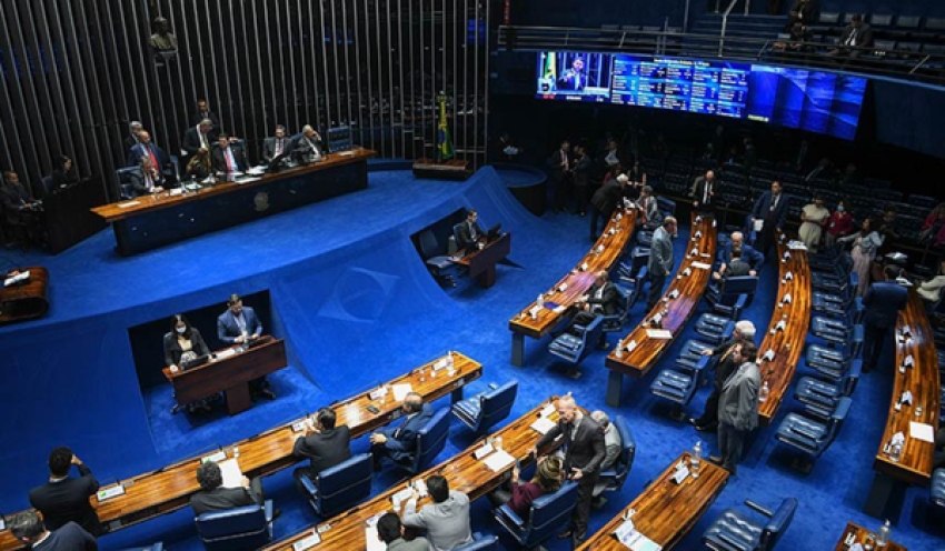 Plenário vota na quarta aumento de pena para crimes em escolas