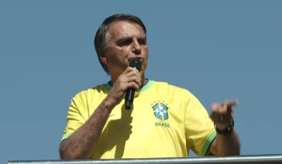 Em ato no Rio, Bolsonaro reforça discurso de que é perseguido e elogia Elon Musk