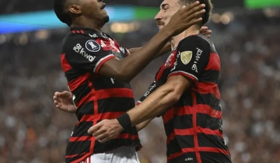 Com golaço de Pedro, Flamengo vence Palestino e é líder de seu grupo na Libertadores
