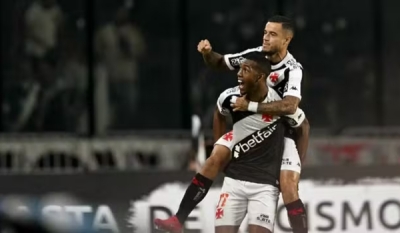 Vasco bate o Melgar em São Januário e se classifica na Sul-Americana