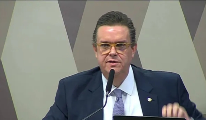 Lula se reúne com ministros no Alvorada para debater estratégia frente à crise do INSS