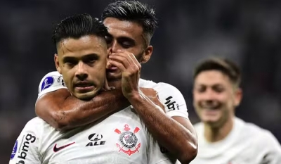 Corinthians goleia em noite histórica de Romero e assume liderança na Sul-Americana