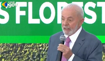 Lula diz que programa de financiamento habitacional pra famílias de renda média será lançado na próxima semana