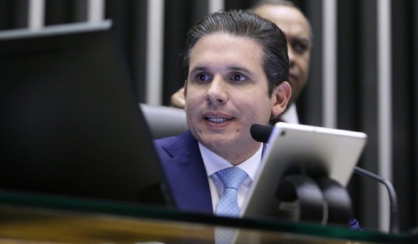 Motta diz que há compromisso do governo em discutir reestruturação de carreiras não contempladas