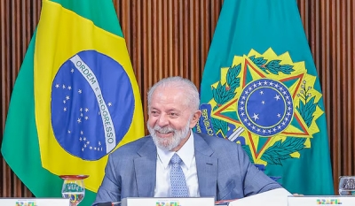 Em lançamento de programa de crédito, Lula anuncia mais 1,2 milhão de alunos no Pé-de-Meia