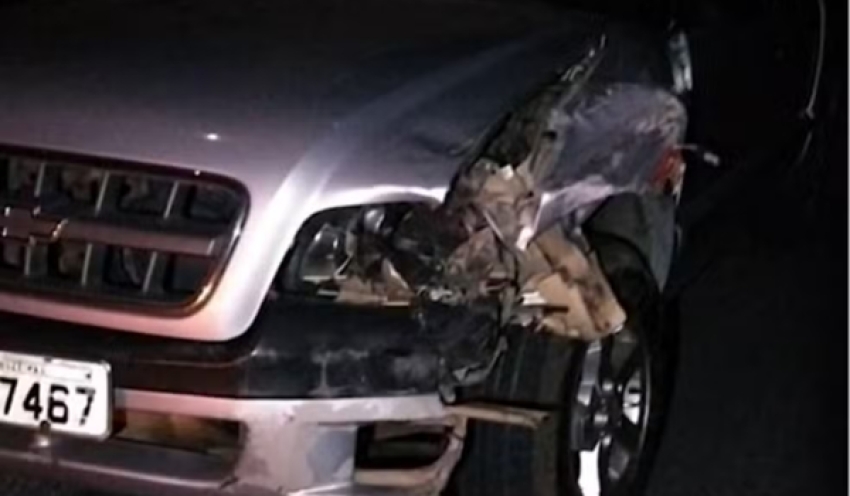 Batida entre caminhonete e moto deixa motociclista morto, no Sertão da Paraíba