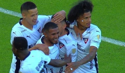 Botafogo faz péssimo primeiro tempo e perde a segunda na Libertadores