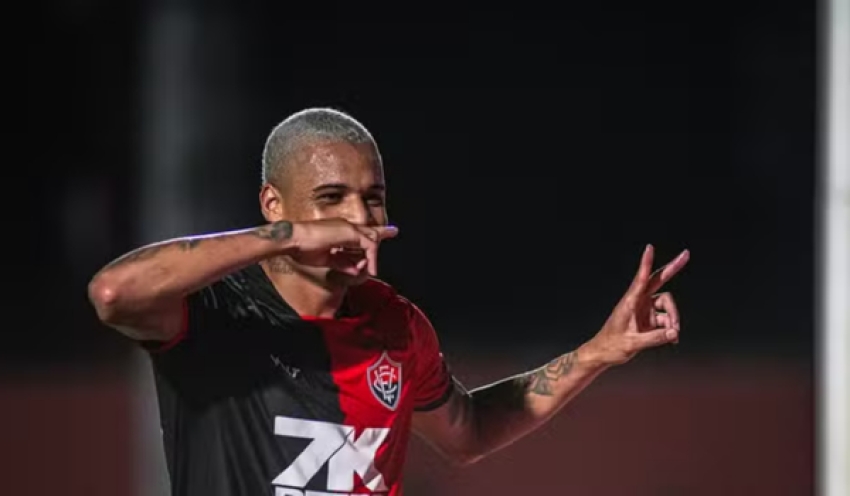 Vitória derruba invencibilidade do Sousa e vence a primeira no Nordestão