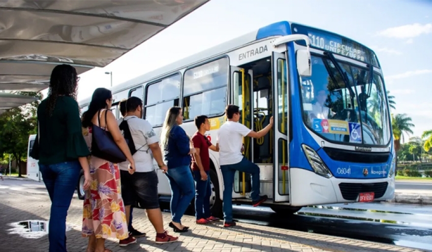 Defensoria Pública da Paraíba recomenda retirada de propagandas de jogos de azar em ônibus de João Pessoa