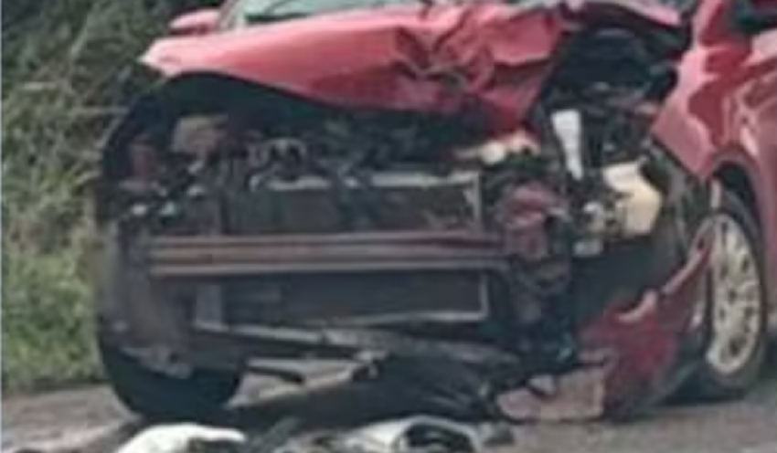 Homem perde controle de moto, invade contramão e morre após ser arremessado sobre carro na BR-104, na PB