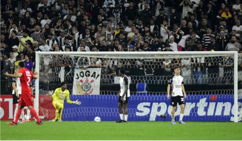 Corinthians empata com o América de Cali e se complica na Copa Sul-Americana