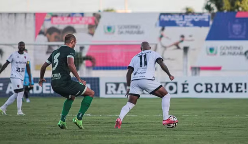 Floresta vence o Botafogo-PB fora de casa e encosta no G-8 da Série C