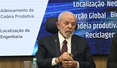 ‘Padilha vai ficar muito tempo, só de teimosia’, diz Lula depois de críticas de Lira