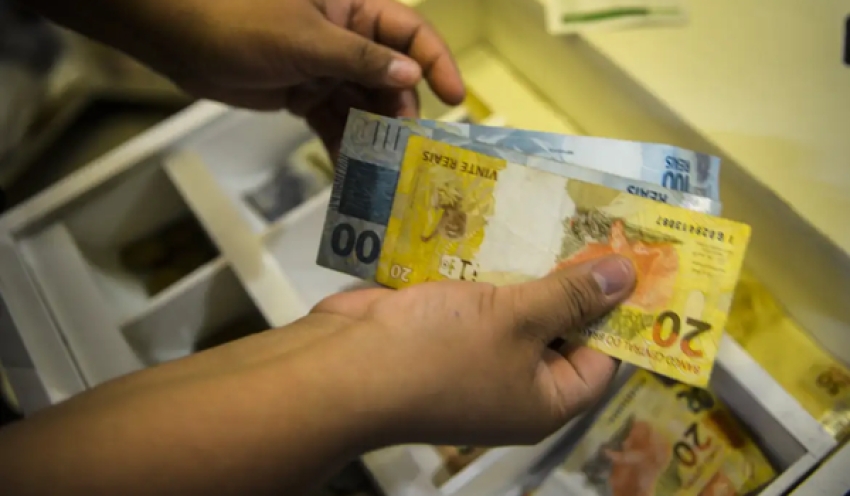Mercado eleva previsão de expansão da economia para 2,18% em 2025