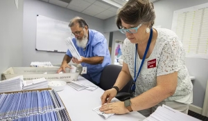 Estado decisivo nas eleições dos EUA, Carolina do Norte inicia votação por correio