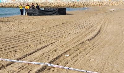 Corpo de criança aparece em praia na Espanha, e autoridades suspeitam de naufrágio de migrante