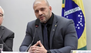 Defesa de Daniel Silveira pede indulto a ex-parlamentar e agradece a Lula