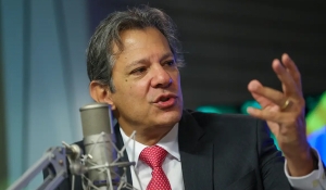 &quot;Chegou a hora de colocar ordem nisso&quot;, diz Haddad sobre bets