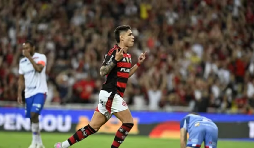 Flamengo goleia o Fortaleza e vira líder antes da Copa do Mundo de Clubes