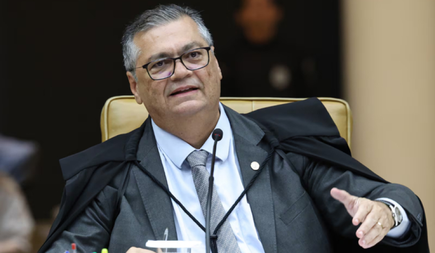 Dino manda PF investigar suspeitas de desvios de R$ 55,4 milhões em ‘Emendas Pix’