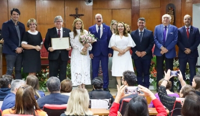 João Azevêdo é homenageado na Câmara de João Pessoa pelas ações e obras estruturantes na Capital