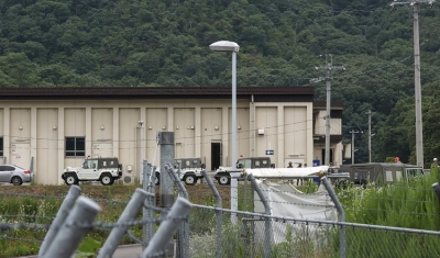 Soldado japonês mata dois militares e atira contra terceiro