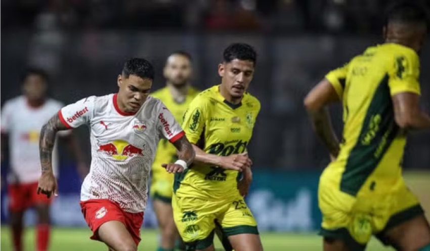 Bragantino marca no fim e vence o Mirassol na estreia do seu novo estádio
