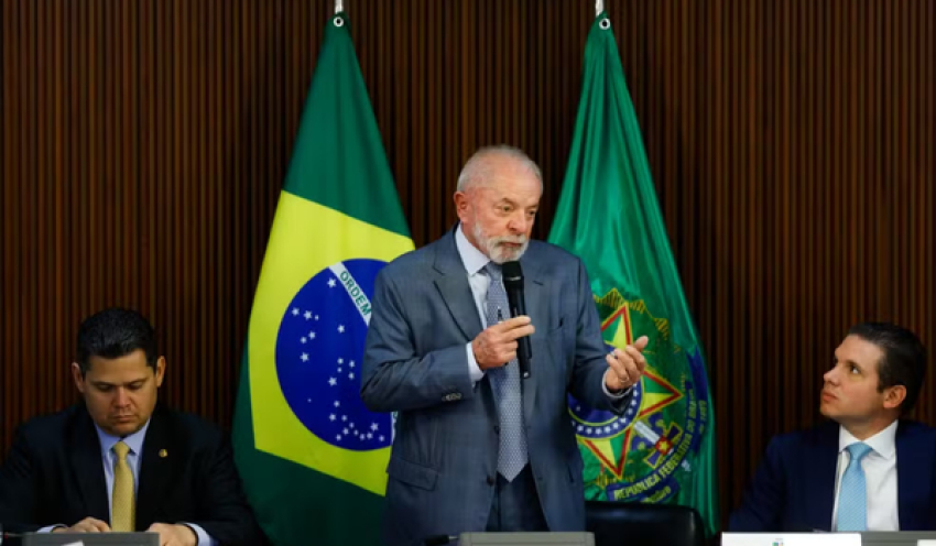 Enquanto Lula negocia acordo de combate ao crime organizado com Trump, Alcolumbre segura votação da PEC da Segurança