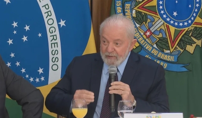 Lula diz lamentar demissão de mulheres no governo e rejeição pelo Senado de indicado para DPU