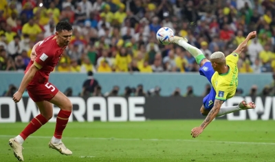 Voleio de Richarlison leva prêmio de gol mais bonito da Copa do Mundo de 2022