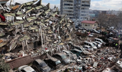 Mortes no terremoto da Turquia e da Síria passam de 17 mil e igualam tremor de 1999