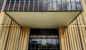 Banco Central revisa previsão de crescimento da economia para 1,9%