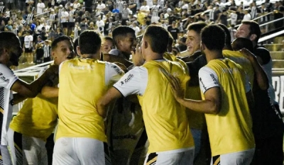 Treze domina, vence o Botafogo-PB e assume a liderança do Paraibano