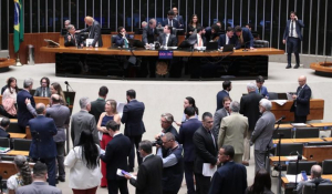 C&acirc;mara aprova novo m&eacute;todo de reajuste do piso salarial do magist&eacute;rio p&uacute;blico da educa&ccedil;&atilde;o b&aacute;sica