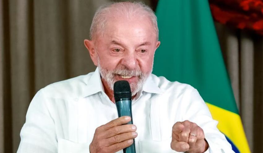 Lula aciona Justiça contra IA da Meta por supostamente favorecer Flávio Bolsonaro