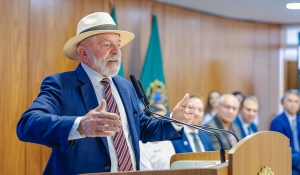 Lula faz reunião ministerial nesta segunda-feira em meio a trocas na equipe