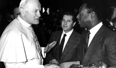 Vaticano faz homenagem ao Rei Pelé