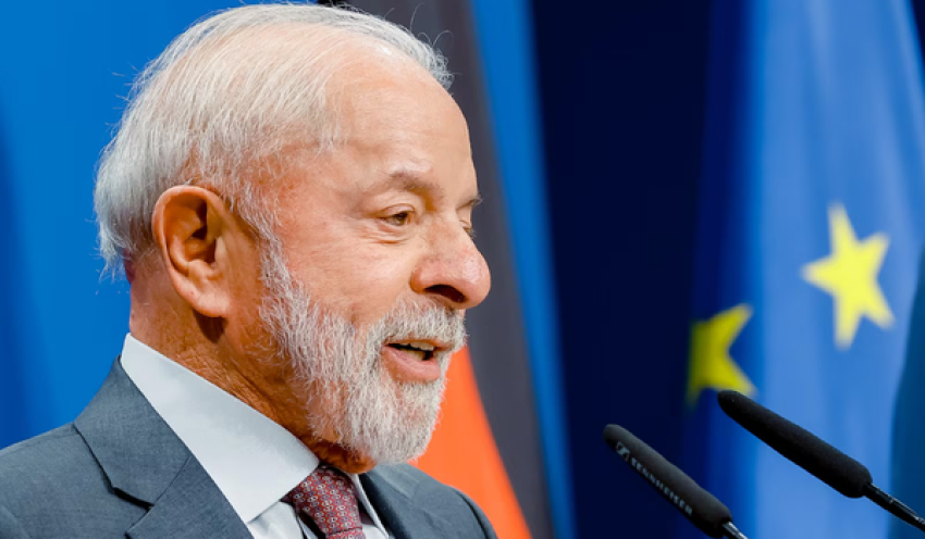 Lula assina promulgação do acordo Mercosul-UE após 26 anos: ‘Brasil não é republiqueta’