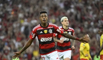 Flamengo goleia o Aucas e se classifica para as oitavas de final da Libertadores