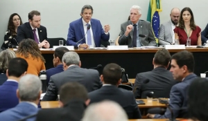 Fim de isenção a títulos privados não prejudicará produtor, diz Haddad