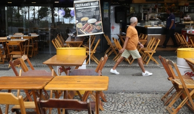 Volume de serviços fica estável em novembro