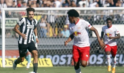 Com gol no fim, Bragantino e Botafogo empatam em duelo direto pelo Brasileirão