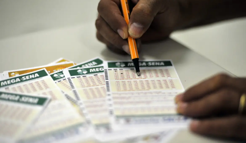 Mega-Sena acumula novamente e prêmio principal vai para R$ 65 milhões