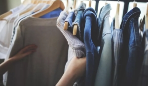 Lei obriga uso de Braille em etiquetas de roupas comercializadas na Paraíba