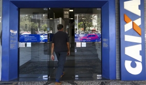 Bancos voltam a funcionar normalmente hoje