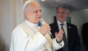 Papa lan&ccedil;a sua 1&ordf; enc&iacute;clica na pr&oacute;xima semana; texto aborda IA e pode virar novo ponto de atrito com Trump
