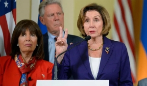 Nancy Pelosi, ex-presidente da Câmara dos Deputados dos EUA, recusa dar apoio público à candidatura de Biden e pede decisão rápida