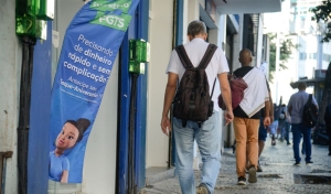 Milhões de brasileiros têm dificuldades de pagar suas dívidas