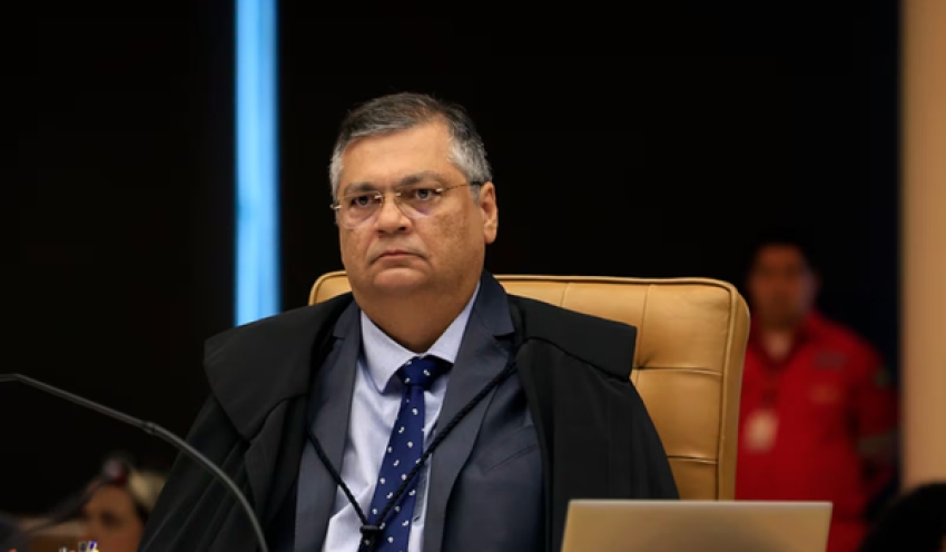 Dino diz que julgamento de Bolsonaro não foi antecipado por eleições e segue ritmo do STF