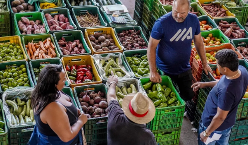 Inflação dos alimentos é explicada por menos oferta, diz IBGE